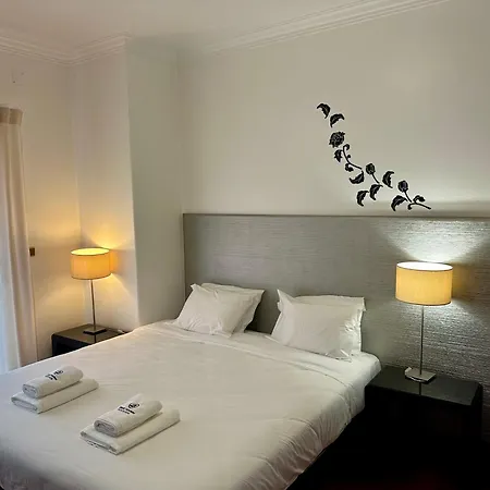 Nocleg ze śniadaniem Residencia Maciel Peniche