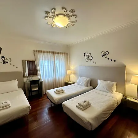 Nocleg ze śniadaniem Residencia Maciel Peniche