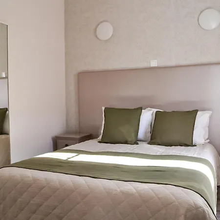 Residencia Maciel Nocleg ze śniadaniem