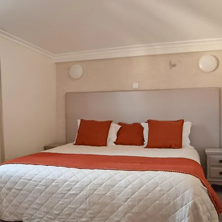 Panzió Residencia Maciel Peniche