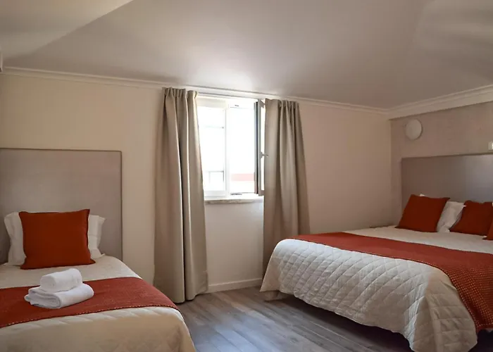 לינה וארוחת בוקר Residencia Maciel 3*