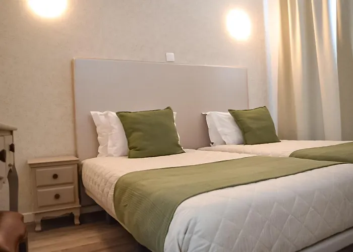 לינה וארוחת בוקר Residencia Maciel 3*