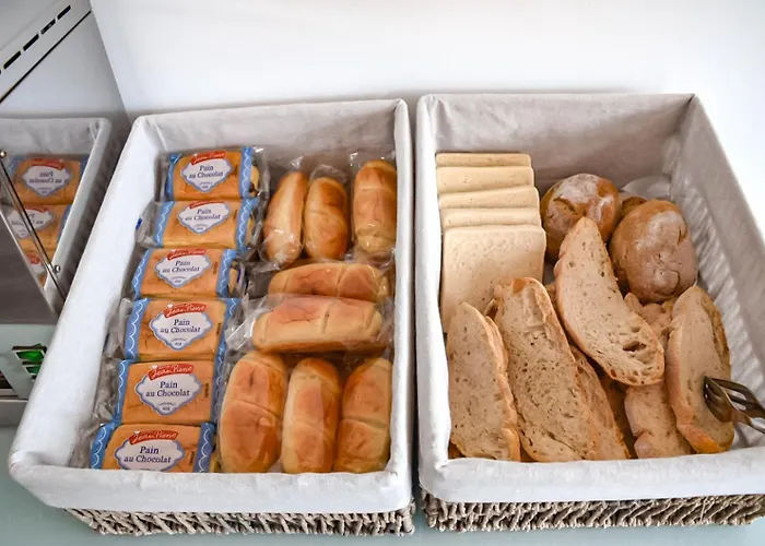 לינה וארוחת בוקר Residencia Maciel